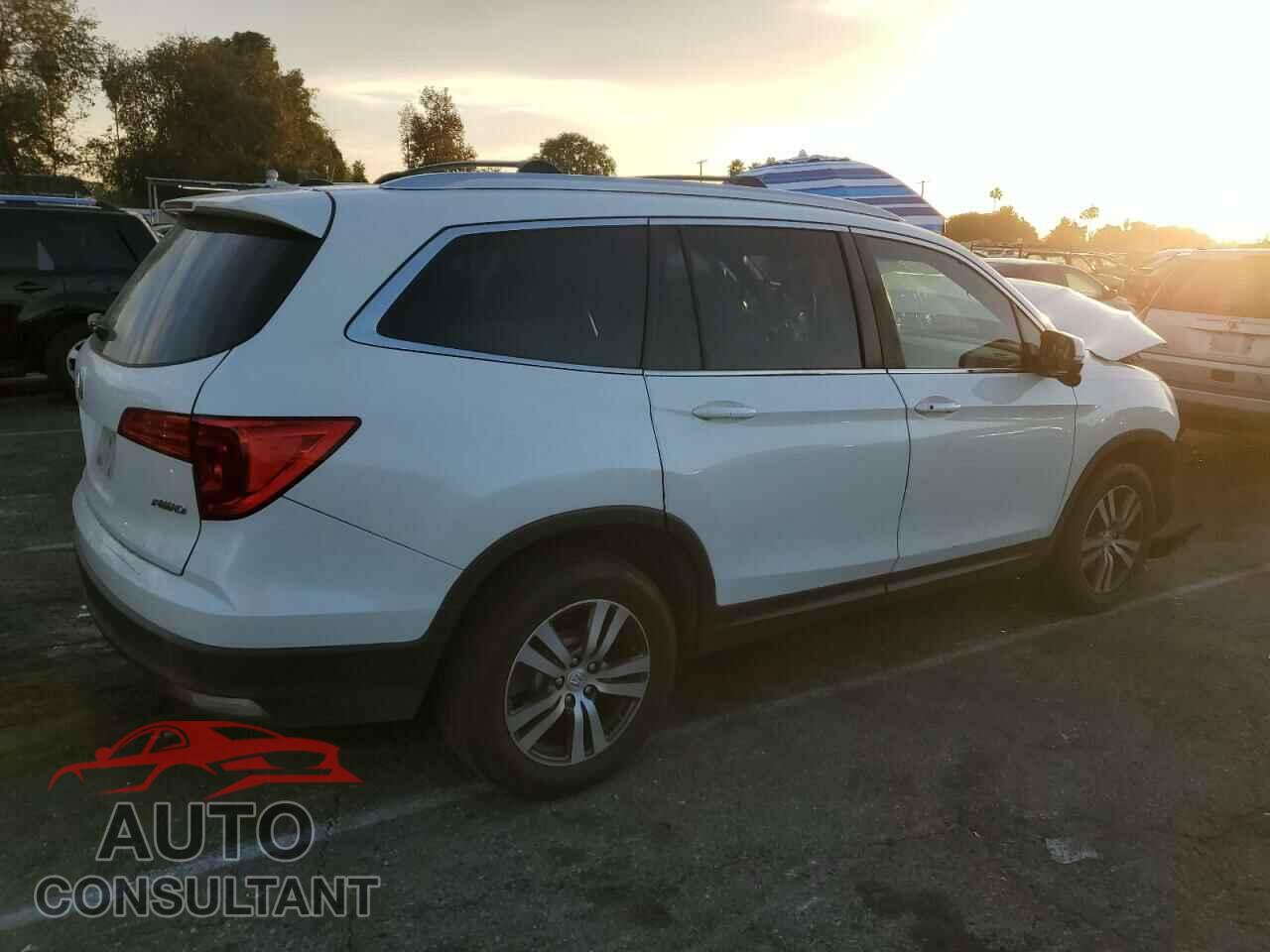 HONDA PILOT 2017 - 5FNYF6H7XHB071385