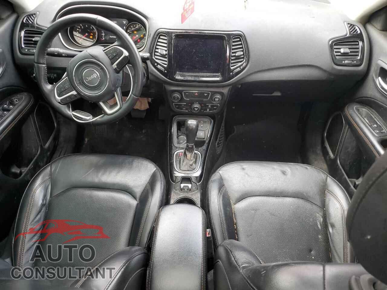 JEEP COMPASS 2019 - 3C4NJDCB3KT638577
