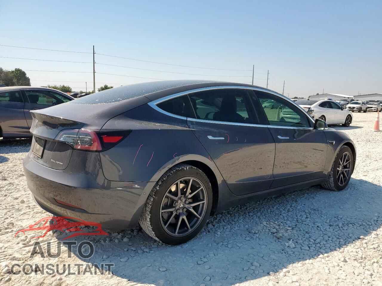 TESLA MODEL 3 2019 - 5YJ3E1EB6KF386264