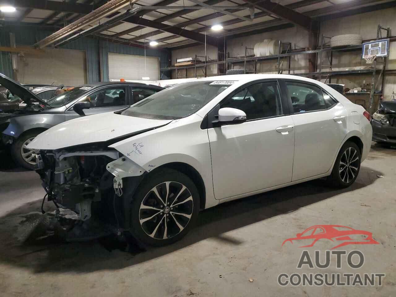 TOYOTA COROLLA 2018 - 5YFBURHE0JP845939