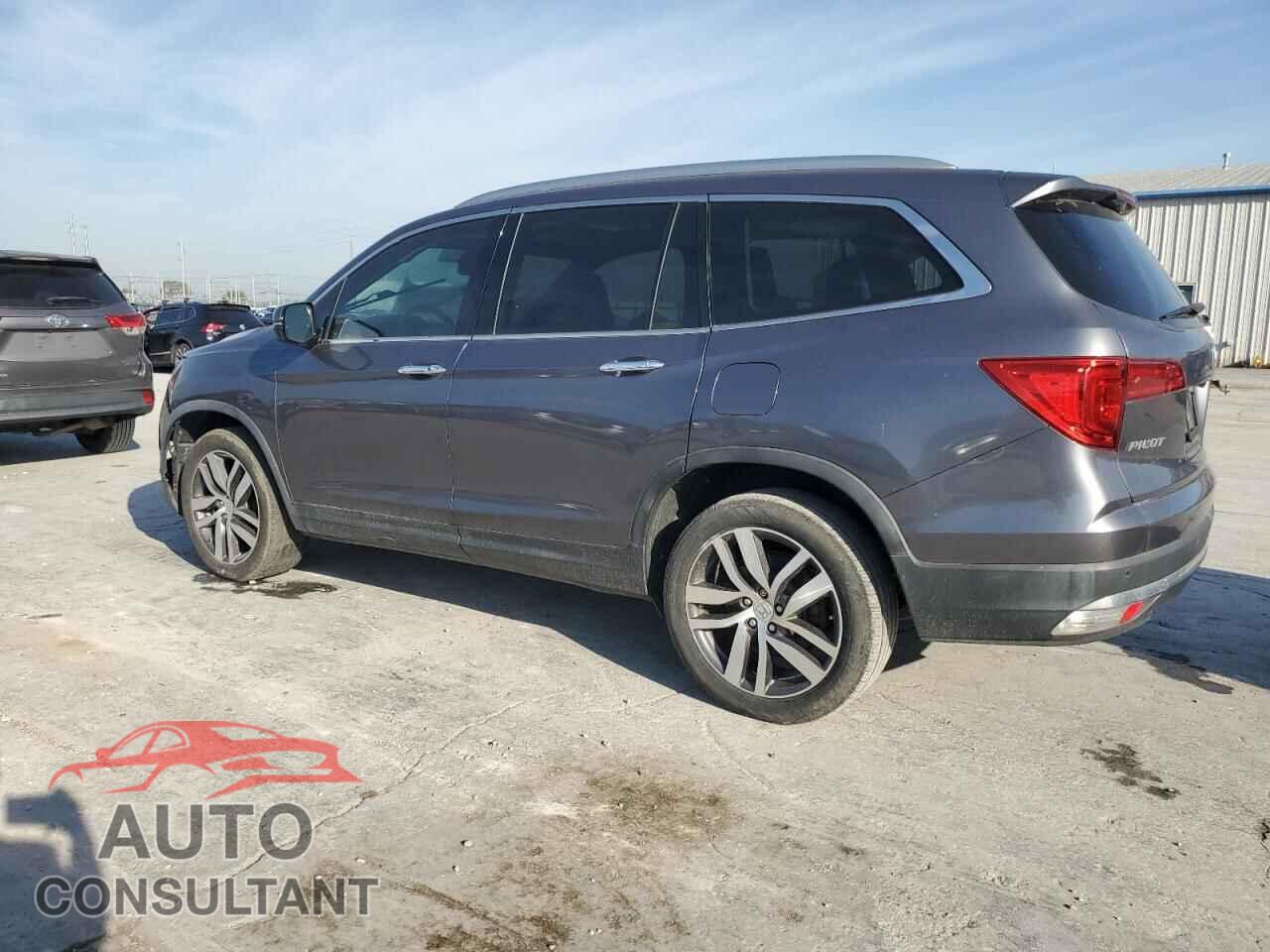 HONDA PILOT 2016 - 5FNYF6H06GB121295