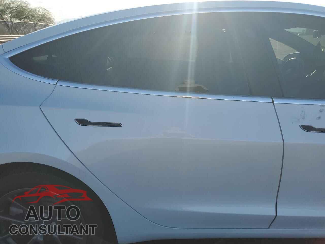 TESLA MODEL 3 2019 - 5YJ3E1EA6KF397109