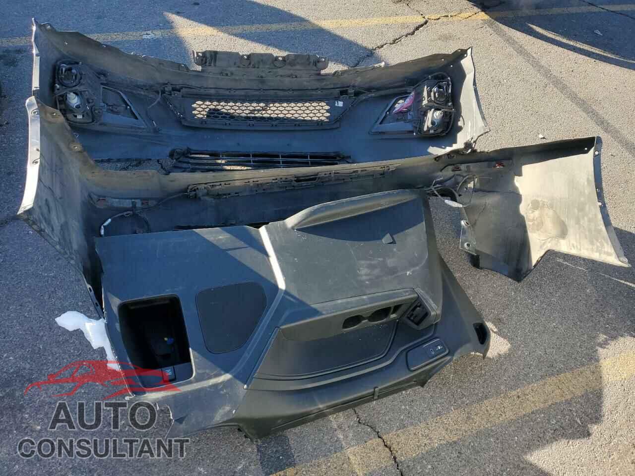 HONDA ODYSSEY 2018 - 5FNRL6H96JB001175
