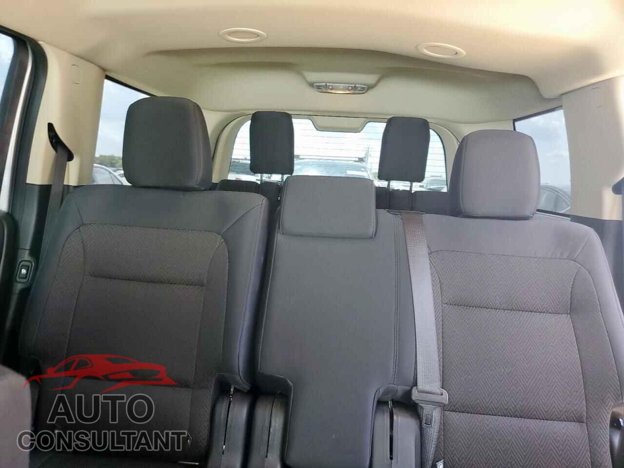 FORD FLEX 2018 - 2FMHK6C81JBA07102