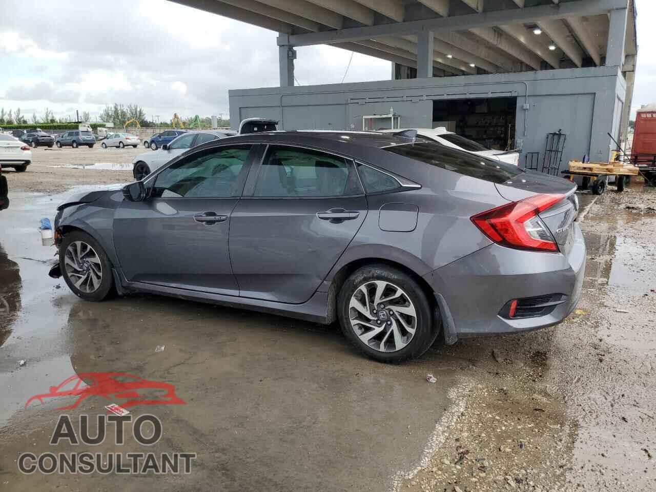 HONDA CIVIC 2018 - 19XFC2F73JE032225