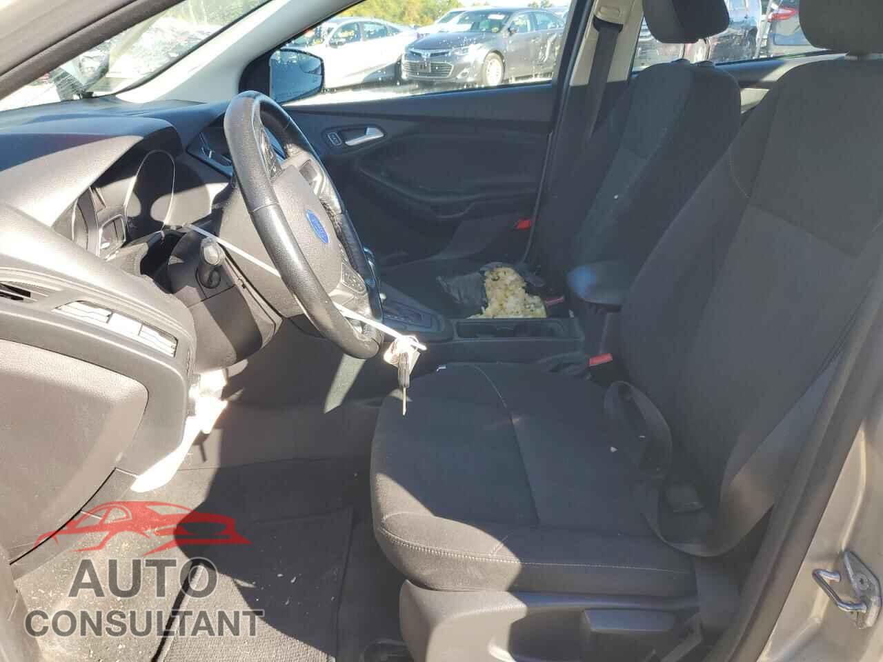 FORD FOCUS 2015 - 1FADP3F21FL226729