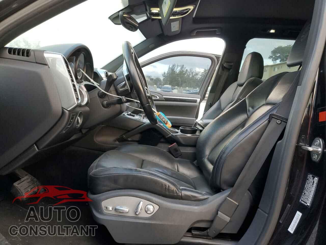 PORSCHE CAYENNE 2015 - WP1AF2A22FLA36017