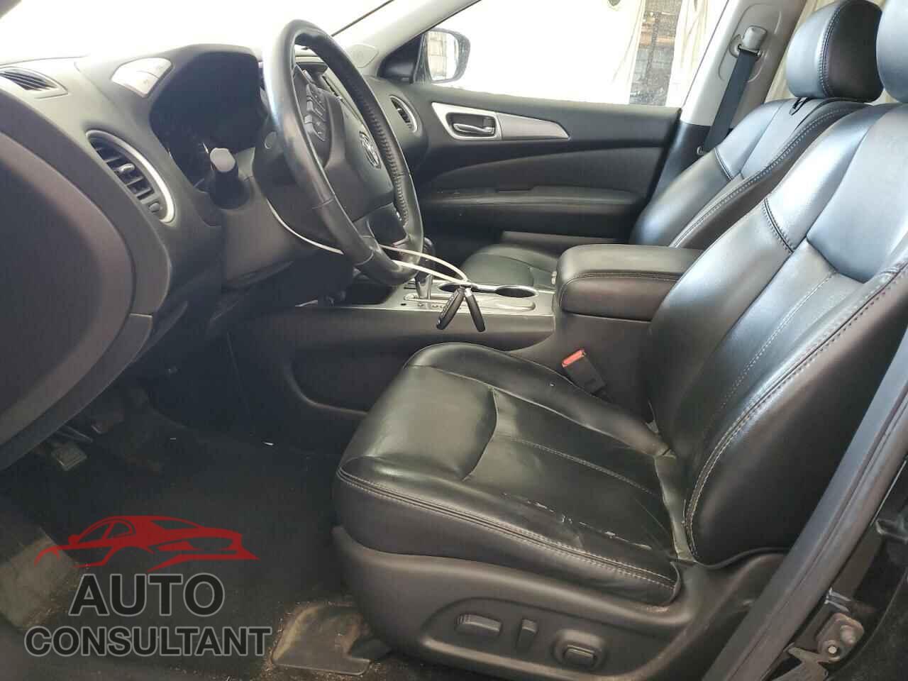 NISSAN PATHFINDER 2017 - 5N1DR2MN8HC604037