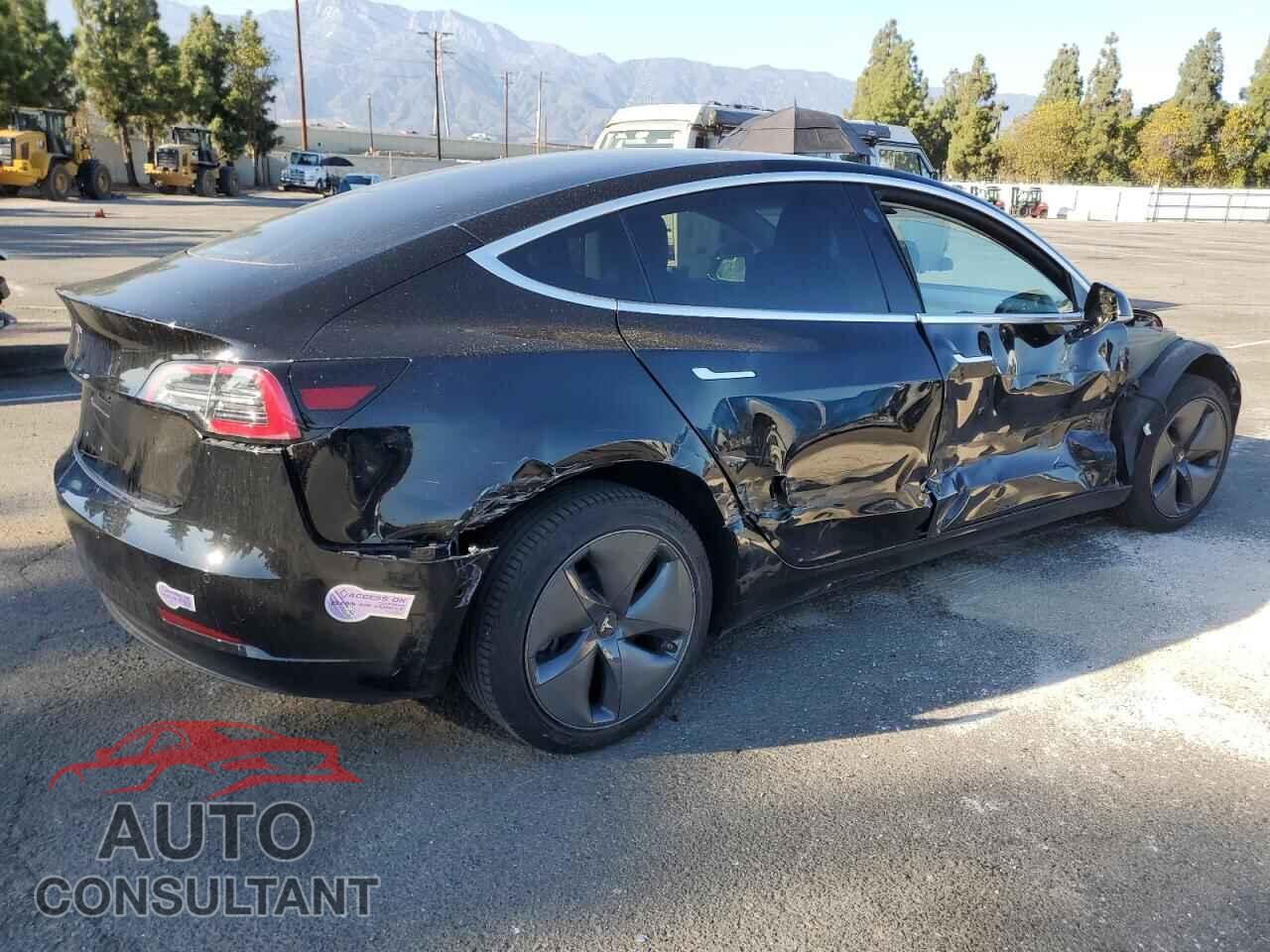 TESLA MODEL 3 2018 - 5YJ3E1EA8JF157249