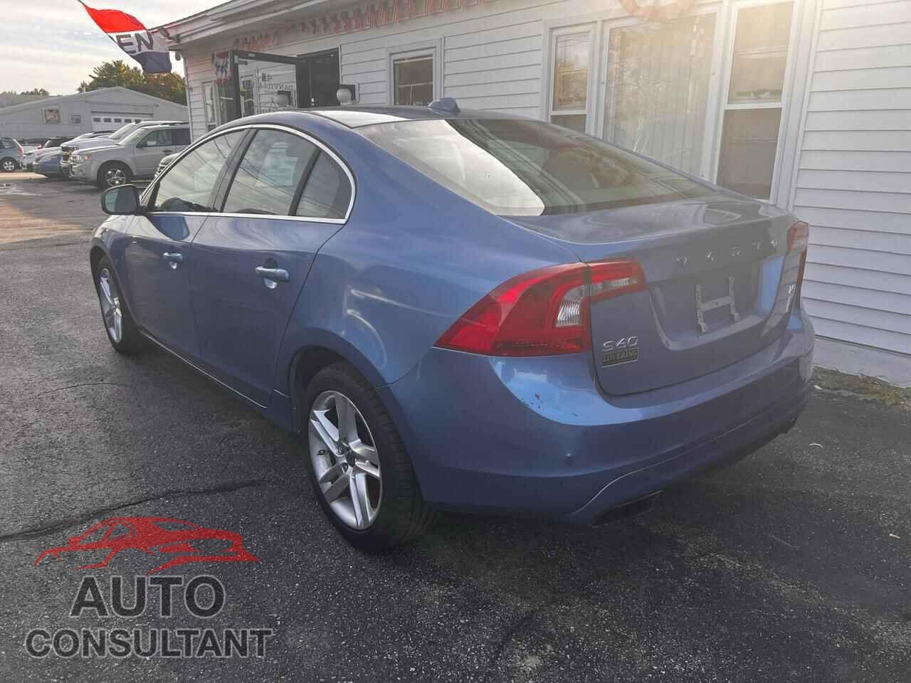 VOLVO S60 2015 - YV126MFB2F1300577