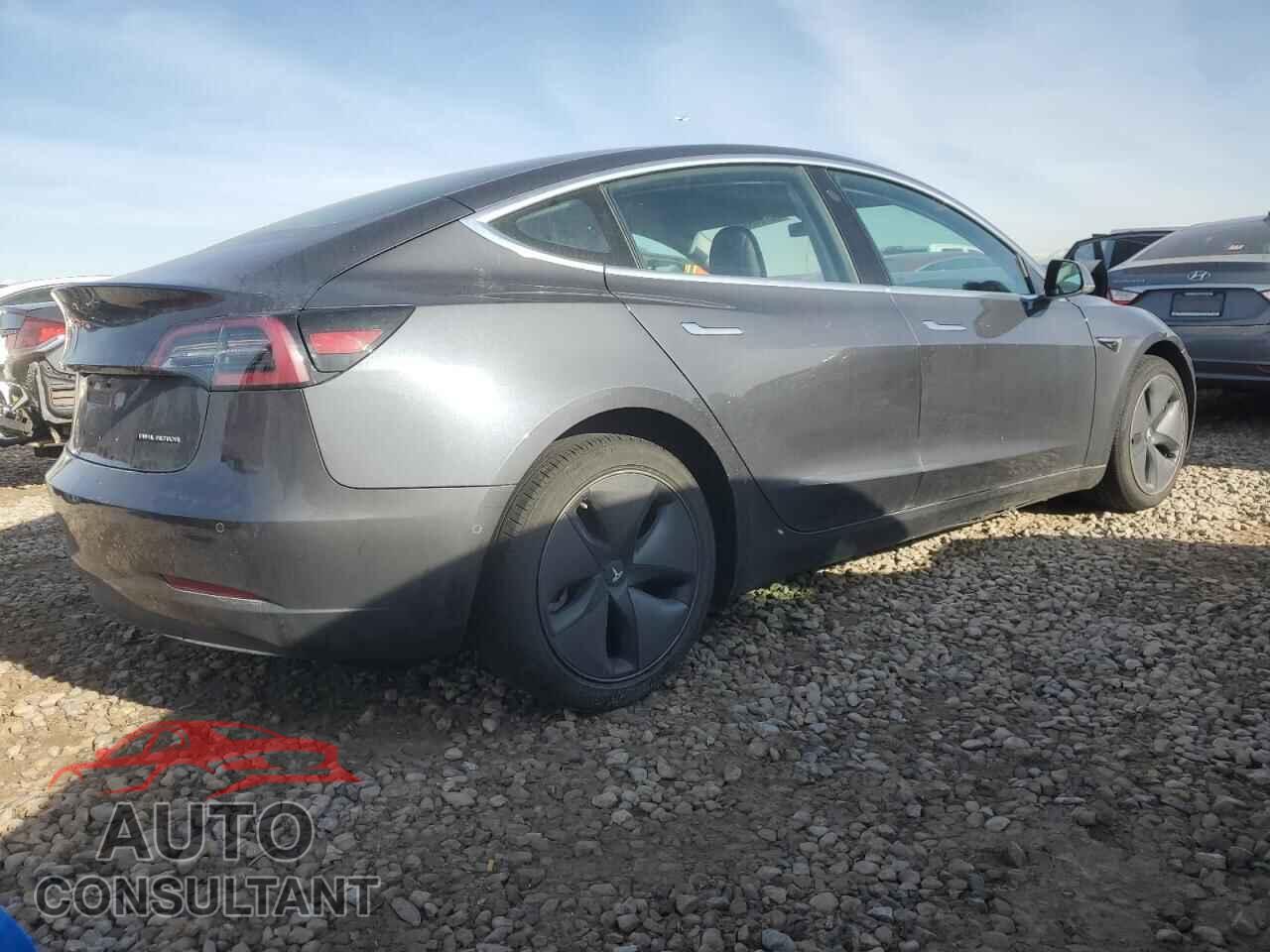 TESLA MODEL 3 2018 - 5YJ3E1EB3JF183279