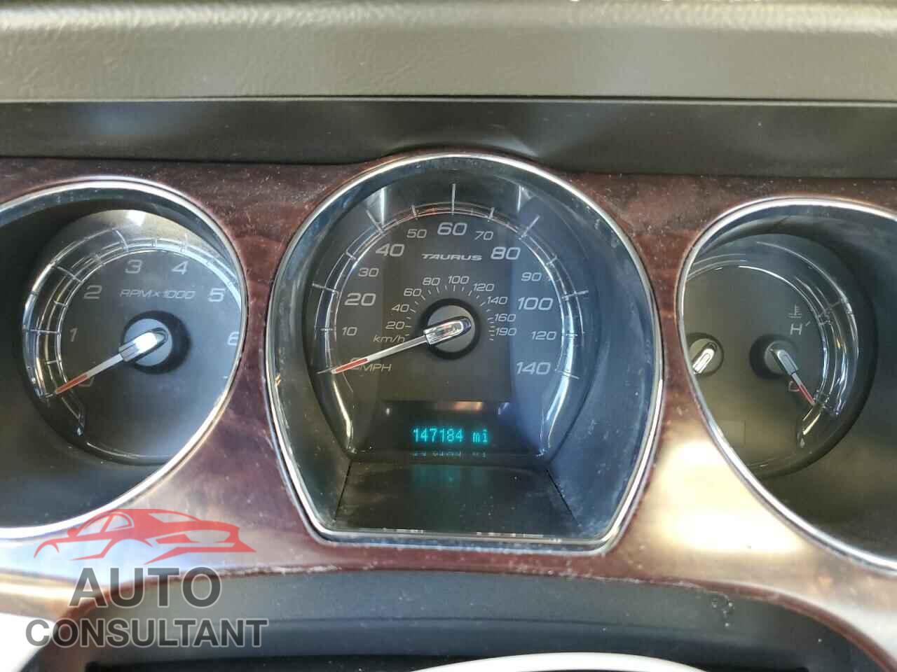 FORD TAURUS 2010 - 1FAHP2FW4AG118573