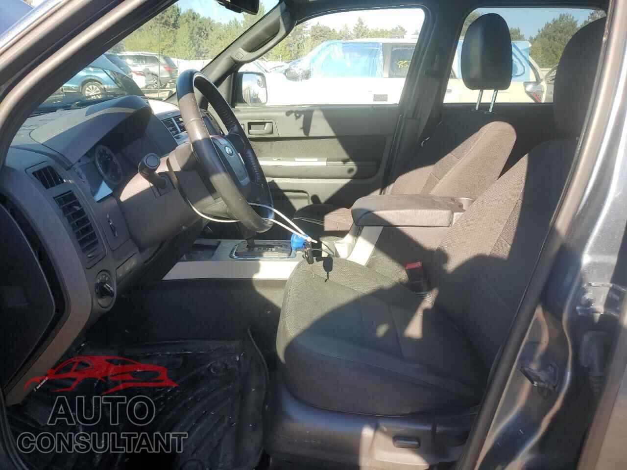 FORD ESCAPE 2010 - 1FMCU0D77AKA32924