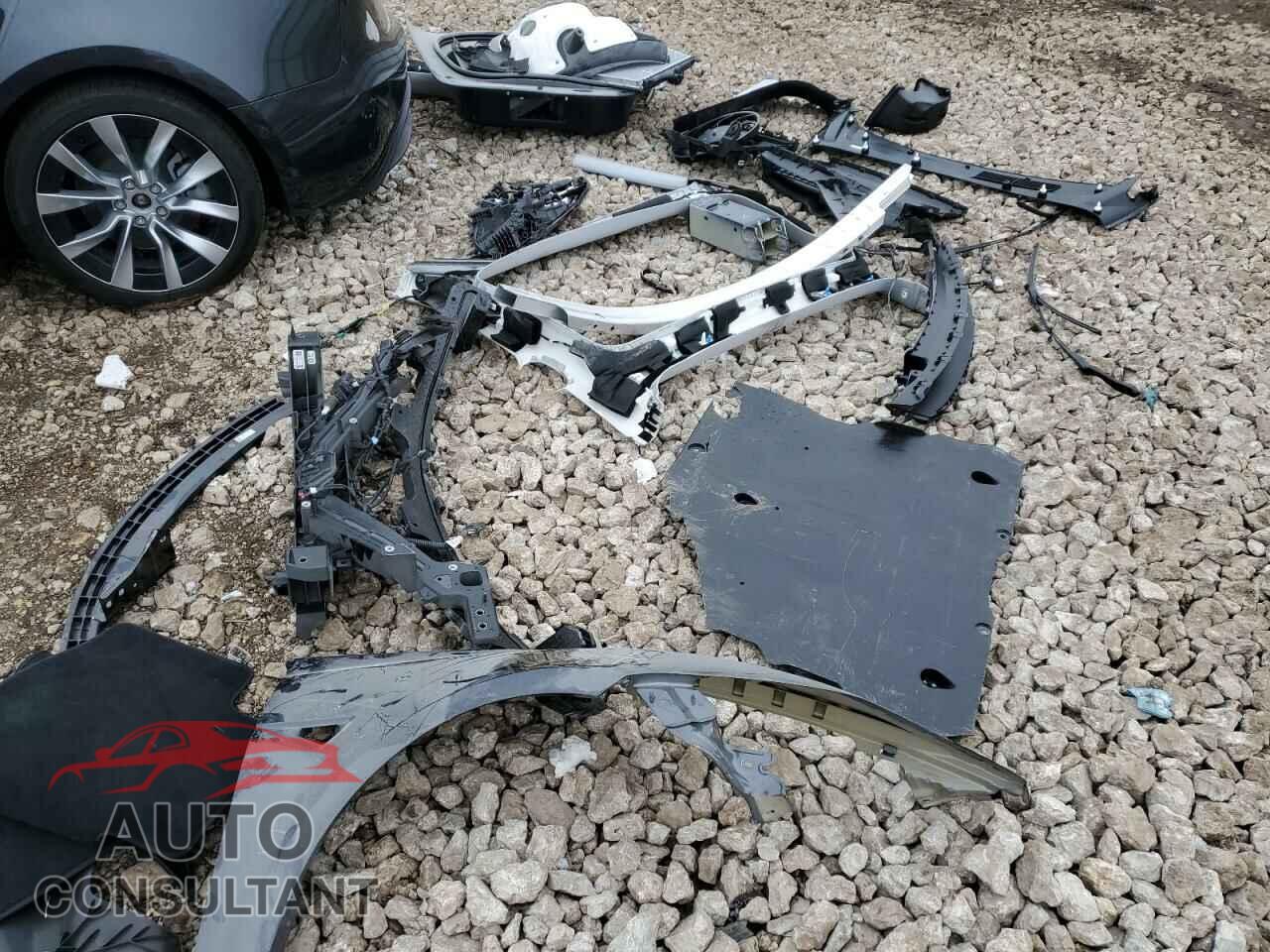 TESLA MODEL 3 2024 - 5YJ3E1EB0RF817479