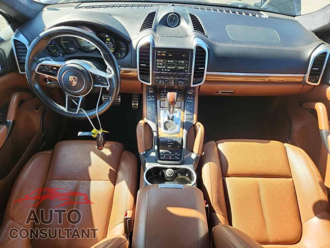 PORSCHE CAYENNE 2016 - WP1AE2A25GLA64835
