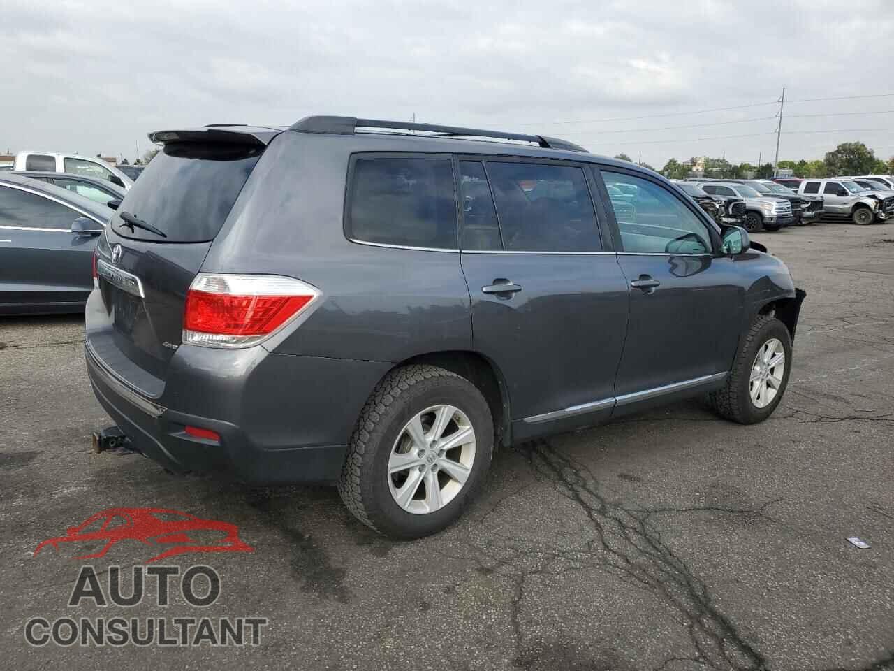TOYOTA HIGHLANDER 2013 - 5TDBK3EH3DS239709