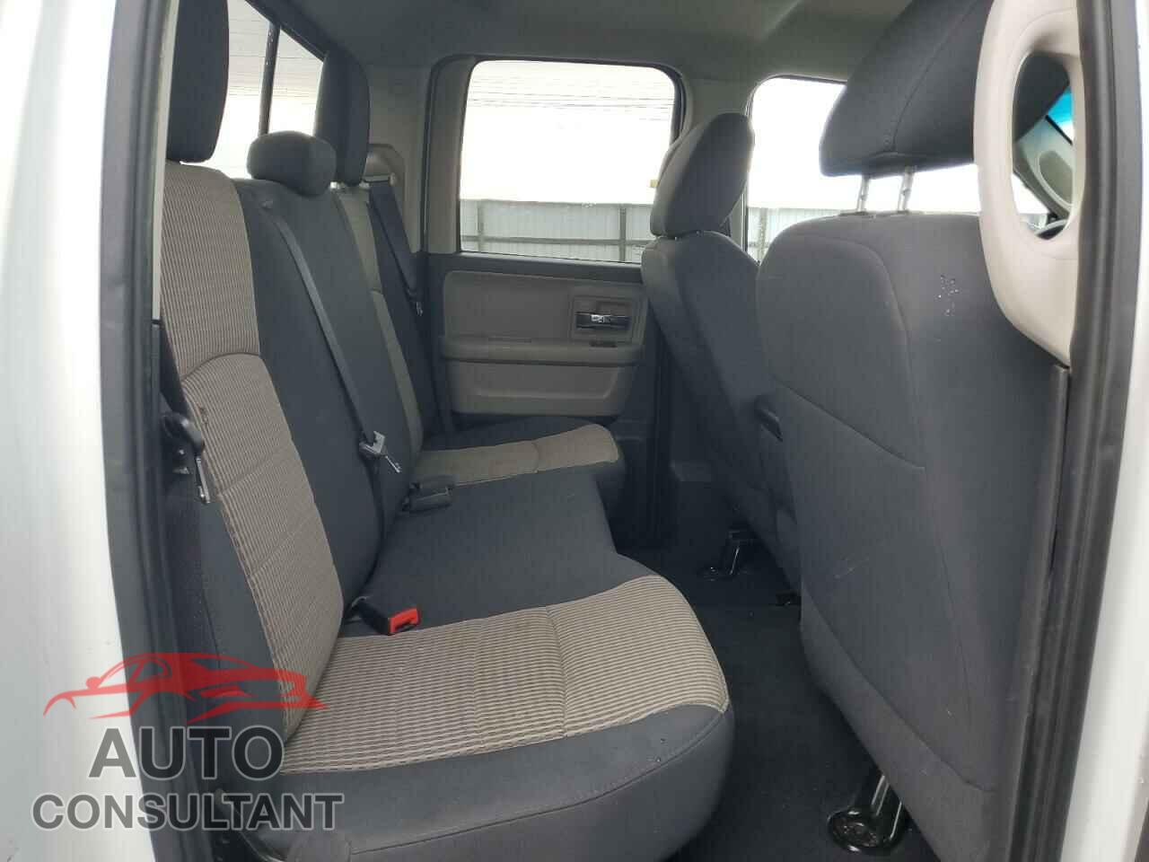DODGE RAM 1500 2012 - 1C6RD7GT9CS141900