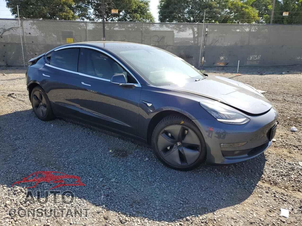 TESLA MODEL 3 2019 - 5YJ3E1EB7KF195257