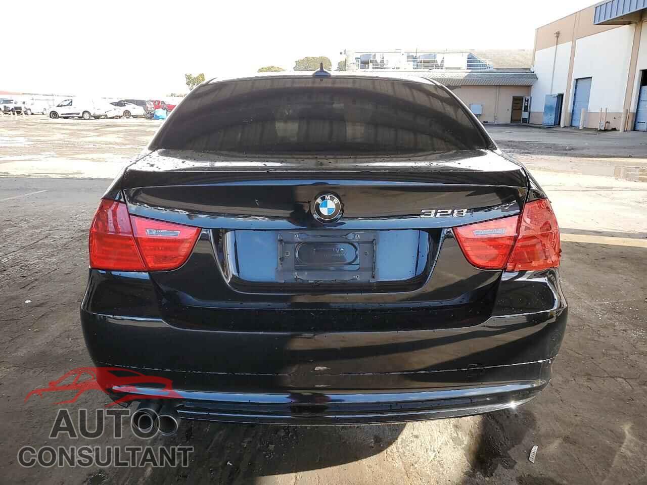 BMW 3 SERIES 2011 - WBAPH5G56BNM84149