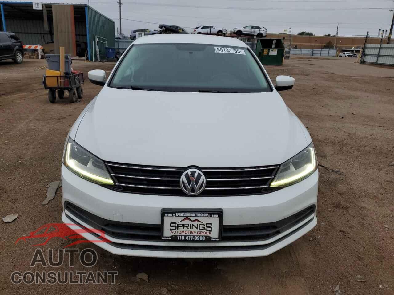 VOLKSWAGEN JETTA 2017 - 3VW2B7AJ9HM393246