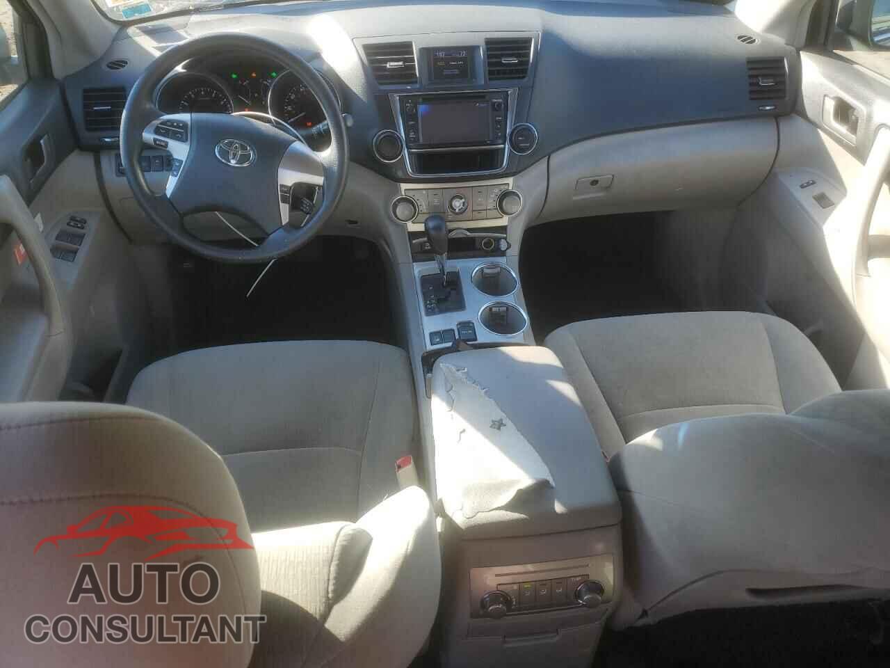 TOYOTA HIGHLANDER 2013 - 5TDBK3EH4DS248564