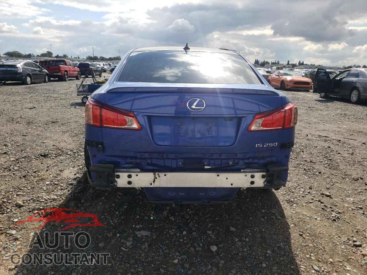 LEXUS IS 2011 - JTHBF5C27B5146580