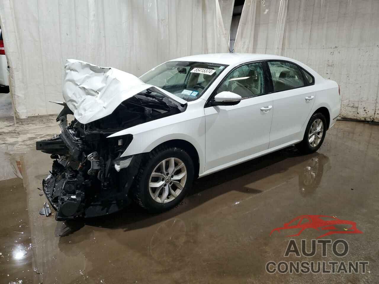 VOLKSWAGEN PASSAT 2018 - 1VWAA7A39JC018433