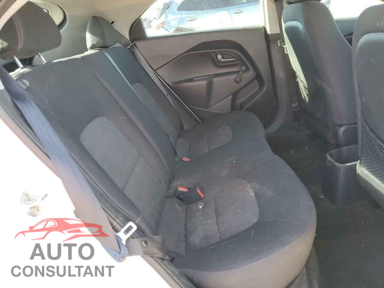 KIA RIO 2013 - KNADM5A39D6113621
