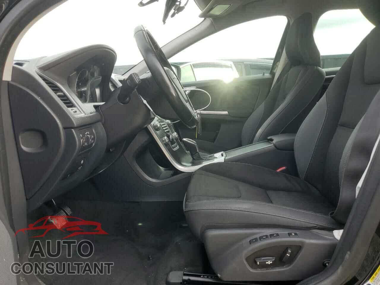 VOLVO XC60 2015 - YV440MDJ2F2682613