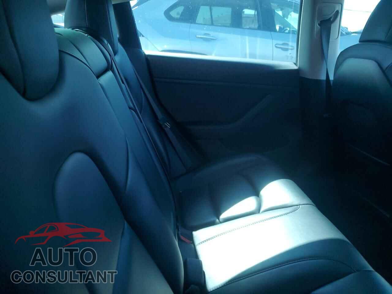 TESLA MODEL 3 2021 - 5YJ3E1EB6MF937103