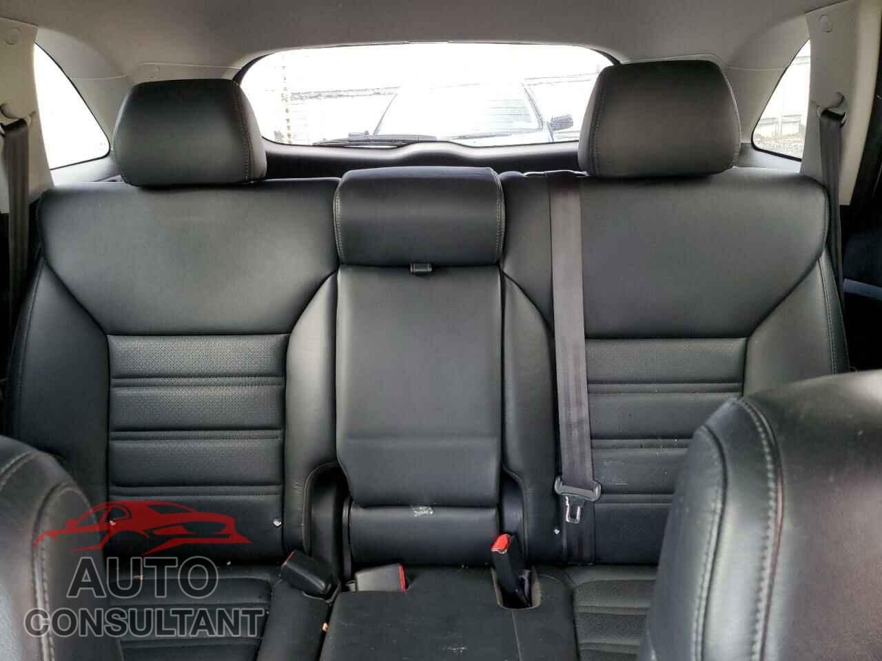 KIA SORENTO 2017 - 5XYPGDA36HG325834