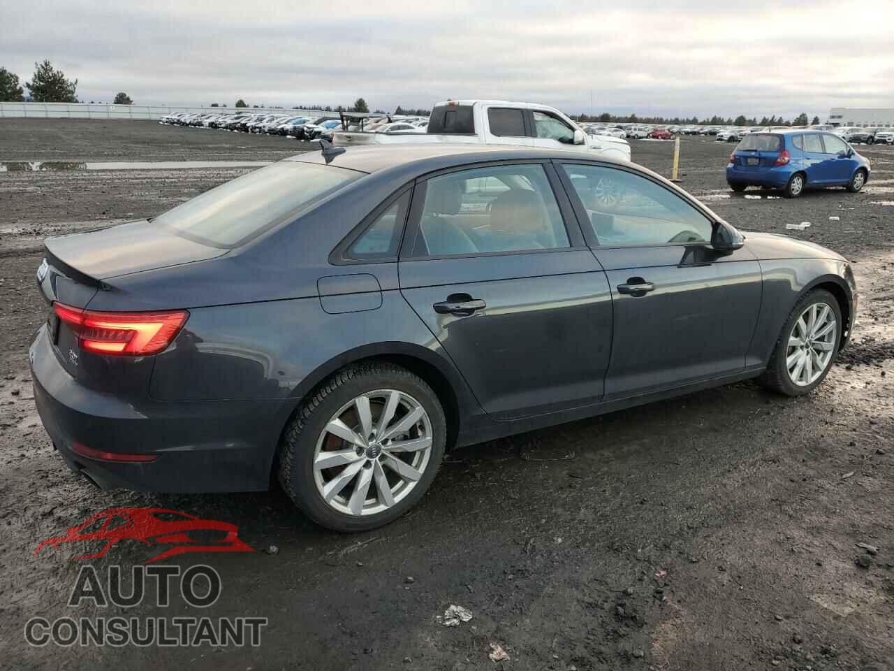 AUDI A4 2017 - WAUANAF43HN000656