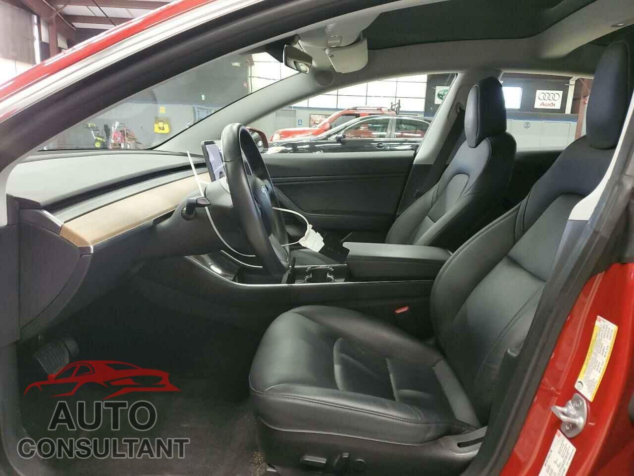 TESLA MODEL 3 2018 - 5YJ3E1EB4JF121647