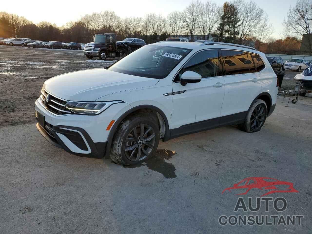 VOLKSWAGEN TIGUAN 2022 - 3VV2B7AX2NM122341