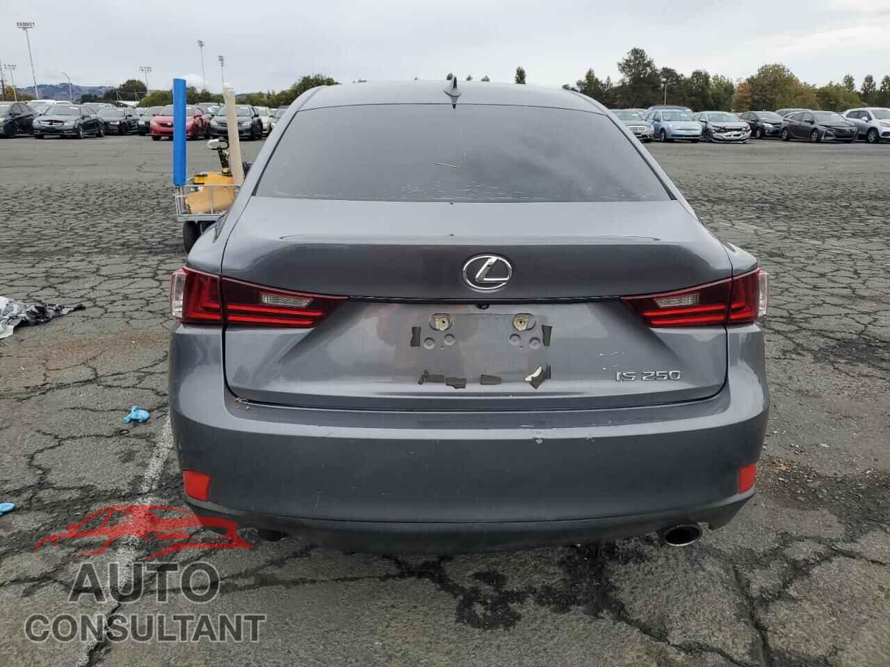 LEXUS IS 2015 - JTHBF1D29F5049376