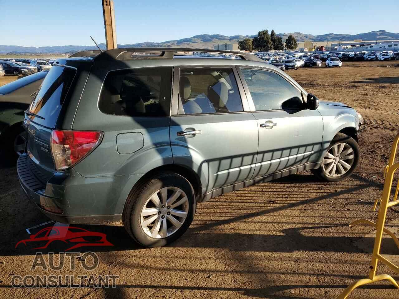 SUBARU FORESTER 2011 - JF2SHAEC1BH775200