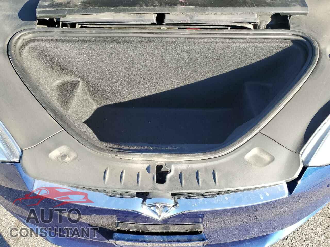 TESLA MODEL S 2018 - 5YJSA1E22JF296101