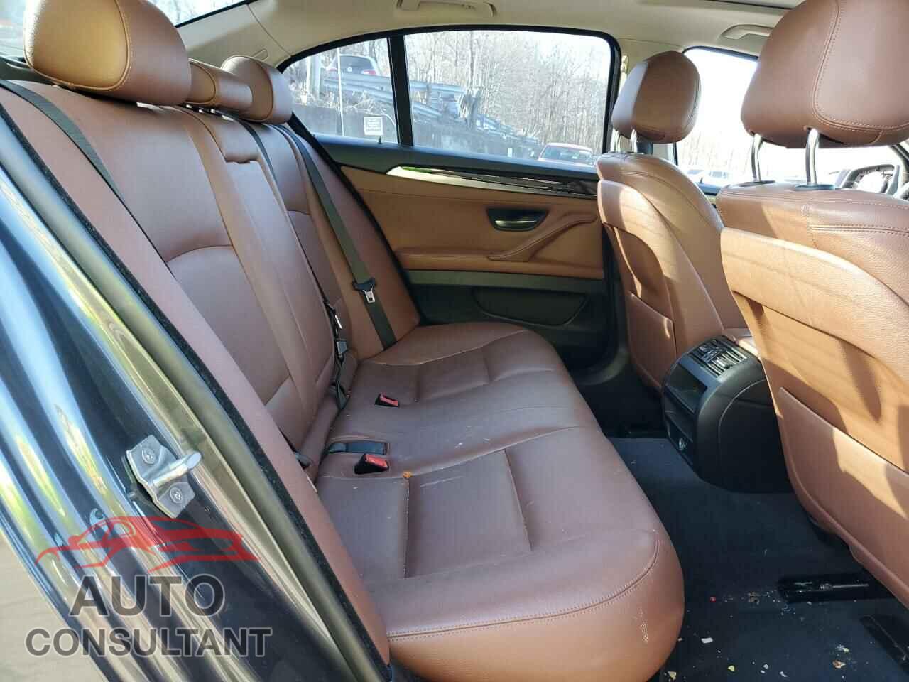 BMW 5 SERIES 2015 - WBA5A5C54FD525116