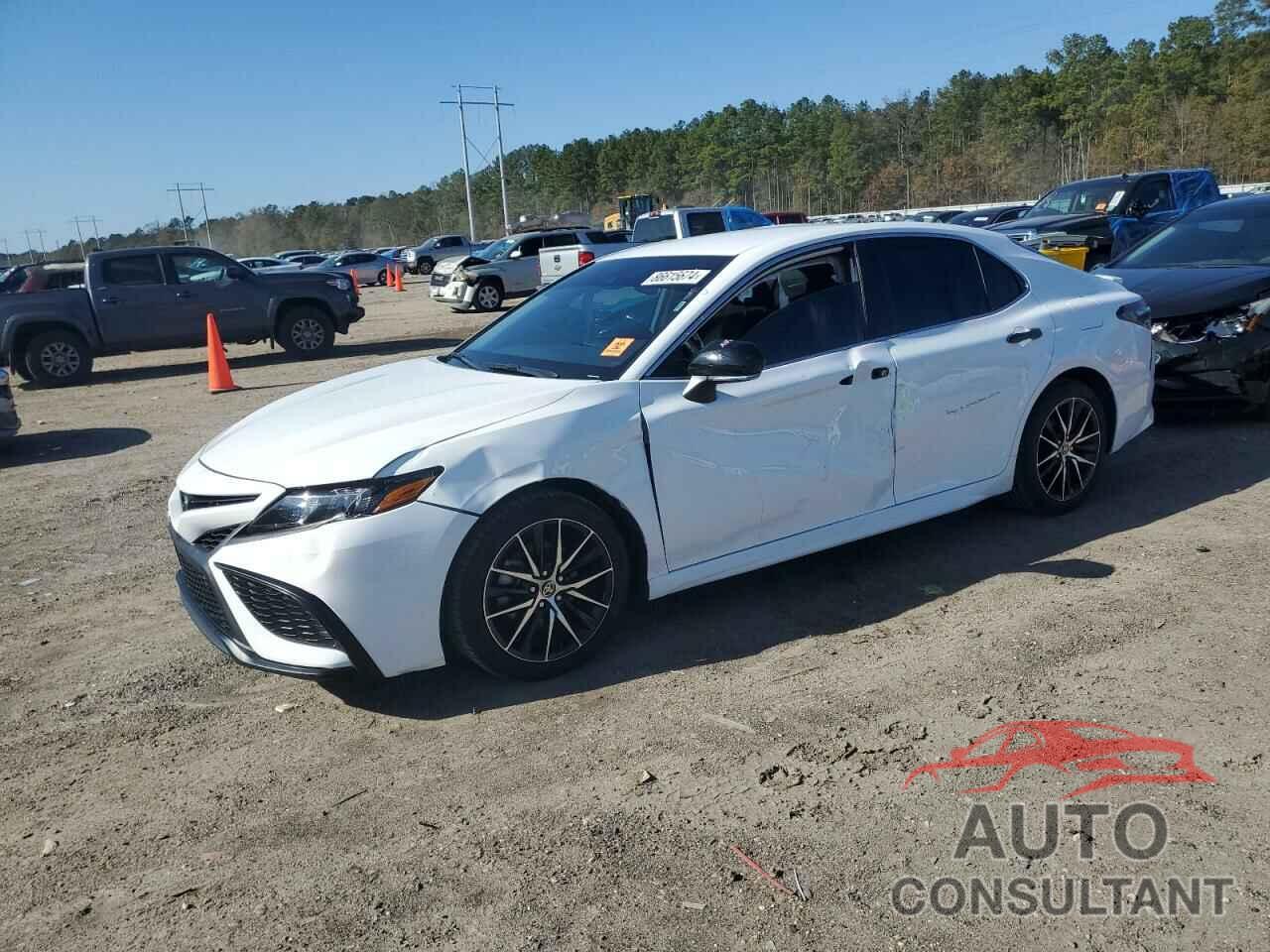 TOYOTA CAMRY 2023 - 4T1G11AK2PU720206