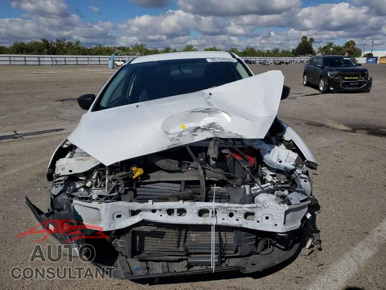 FORD FOCUS 2017 - 1FADP3E23HL255315