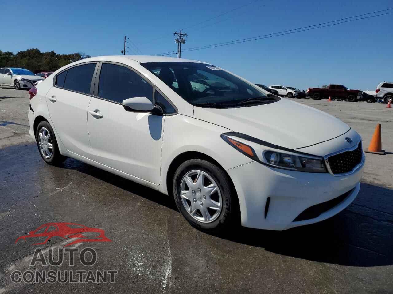 KIA FORTE 2018 - 3KPFK4A76JE168564