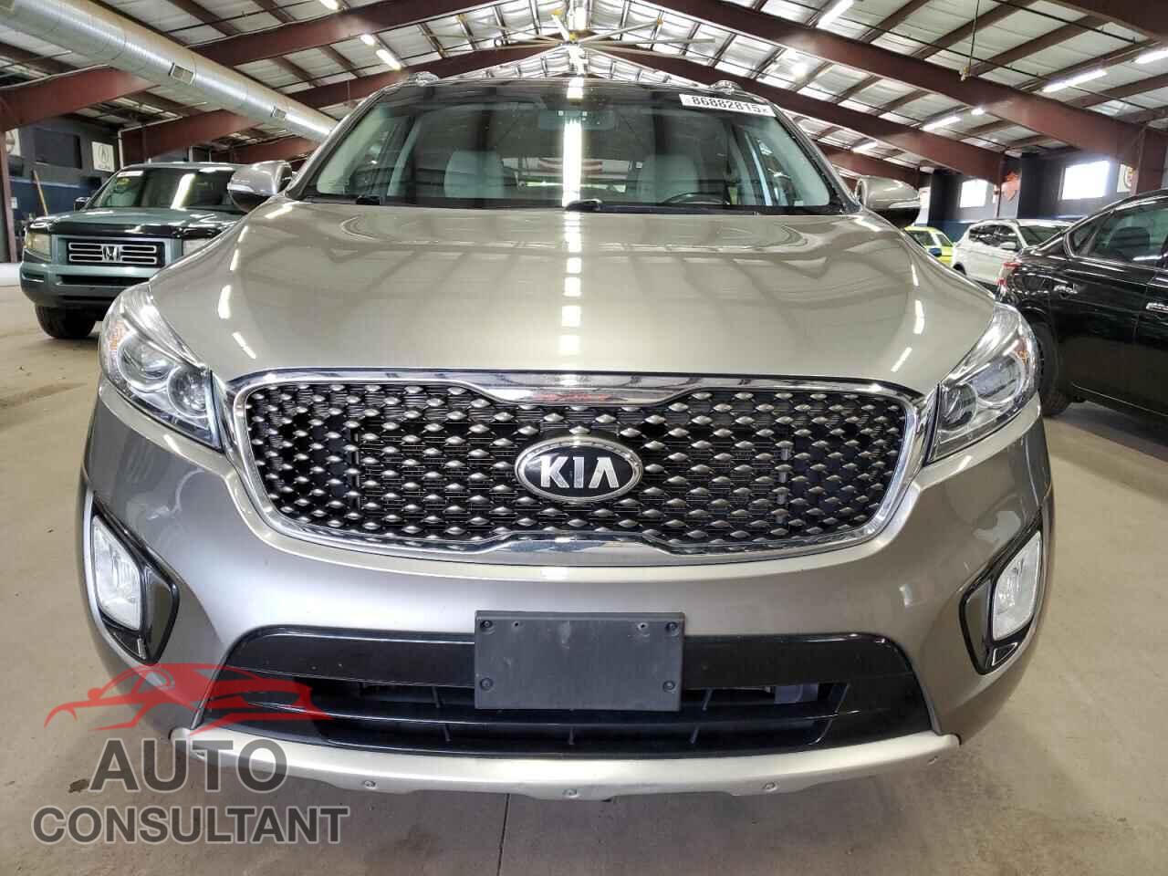 KIA SORENTO 2016 - 5XYPKDA55GG098876