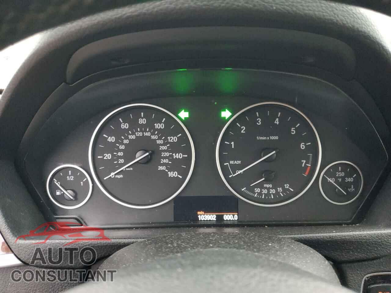 BMW 3 SERIES 2013 - WBA3A5G57DNP22029