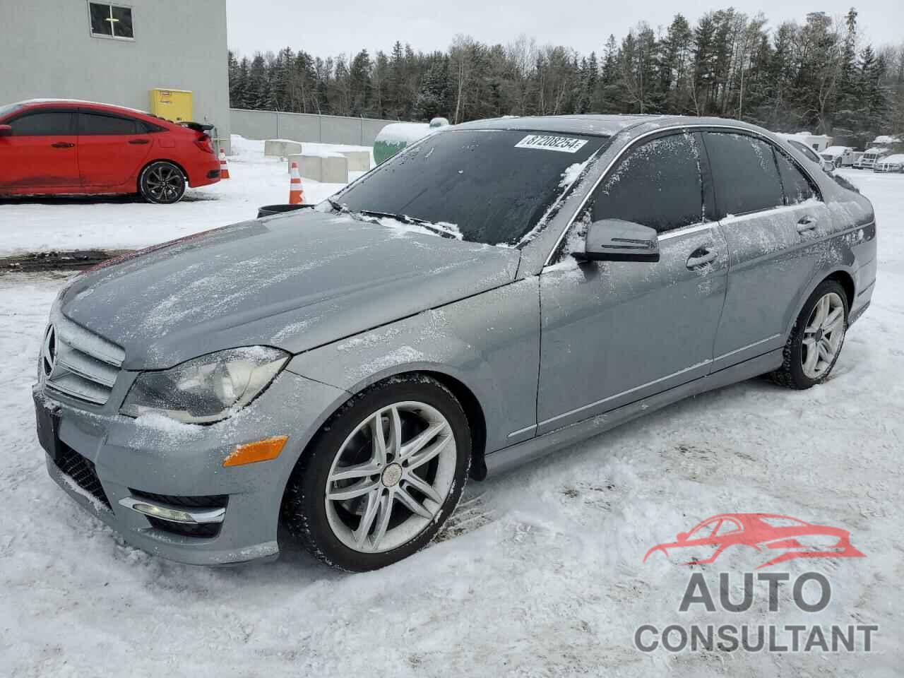 MERCEDES-BENZ C-CLASS 2013 - WDDGF8AB4DG106255