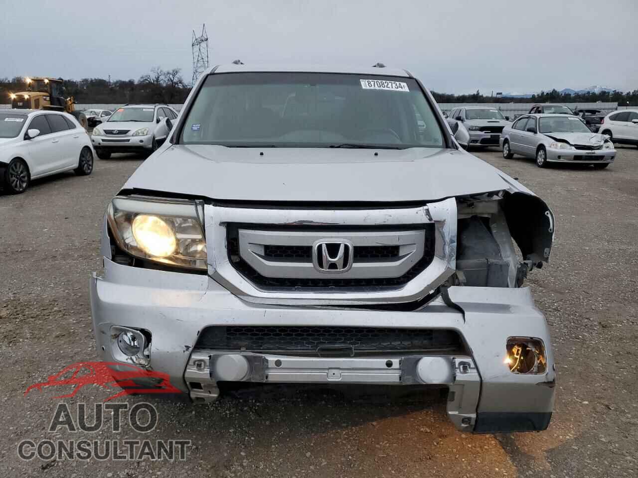 HONDA PILOT 2011 - 5FNYF4H92BB086556
