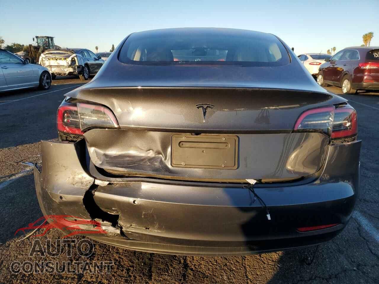 TESLA MODEL 3 2022 - 5YJ3E1EA8NF184876