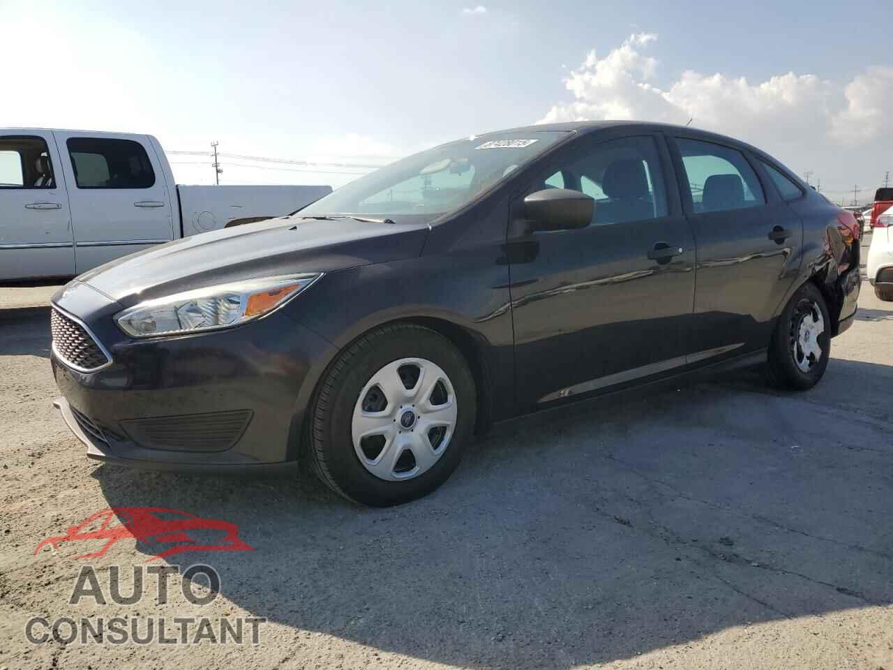 FORD FOCUS 2015 - 1FADP3E20FL256273