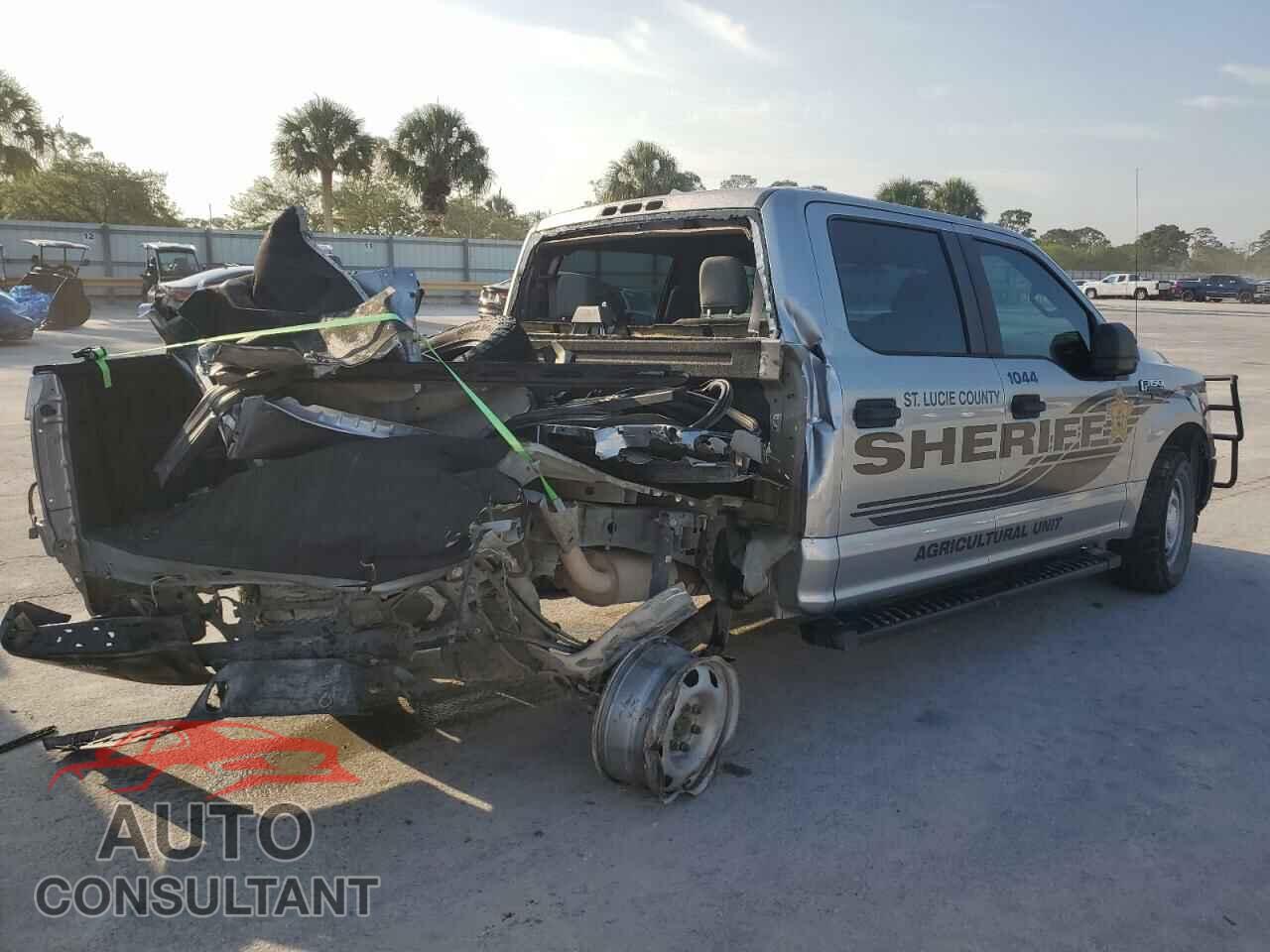 FORD F-150 2020 - 1FTEW1E41LFC00327