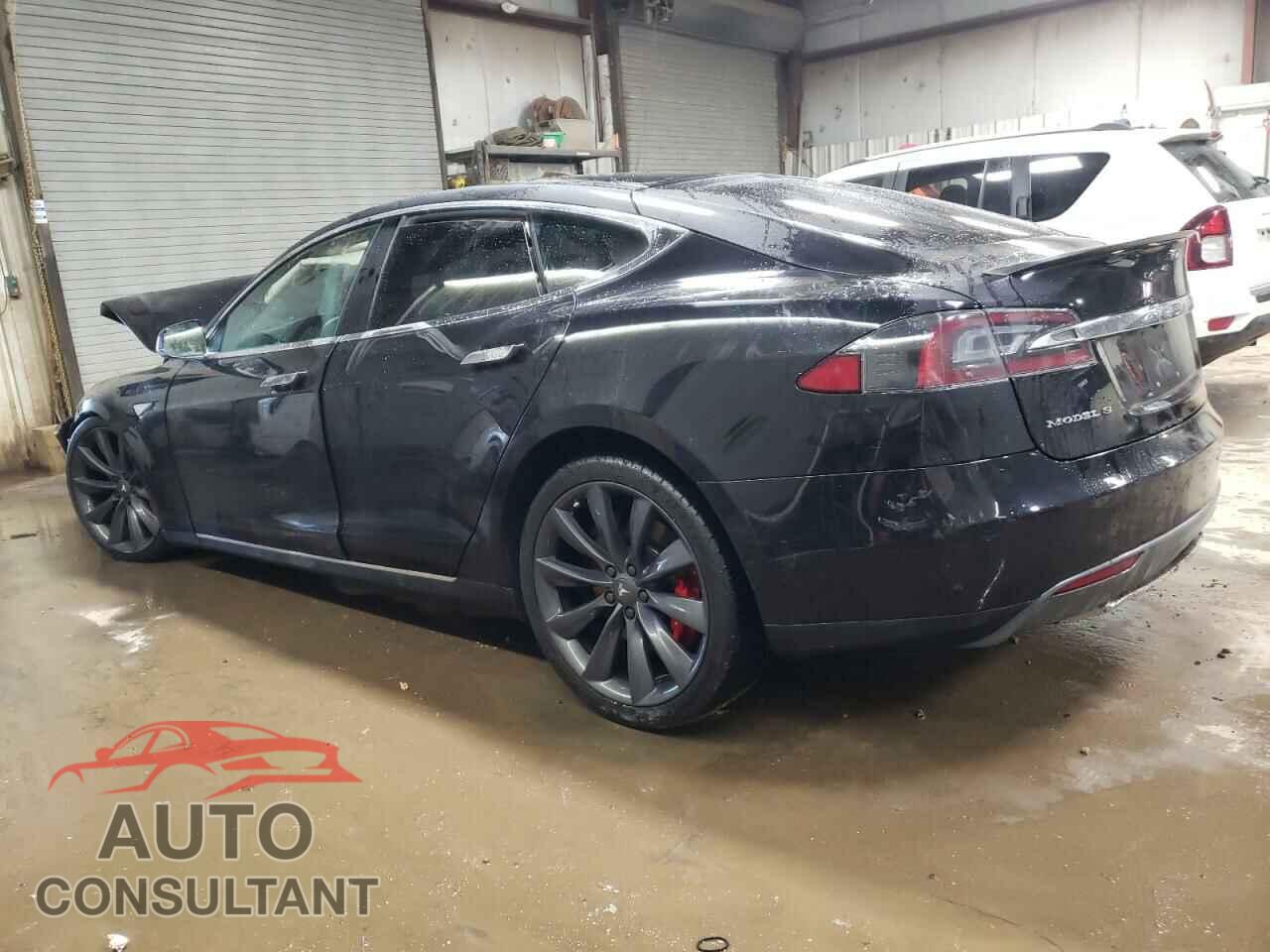 TESLA MODEL S 2015 - 5YJSA1V47FF096677