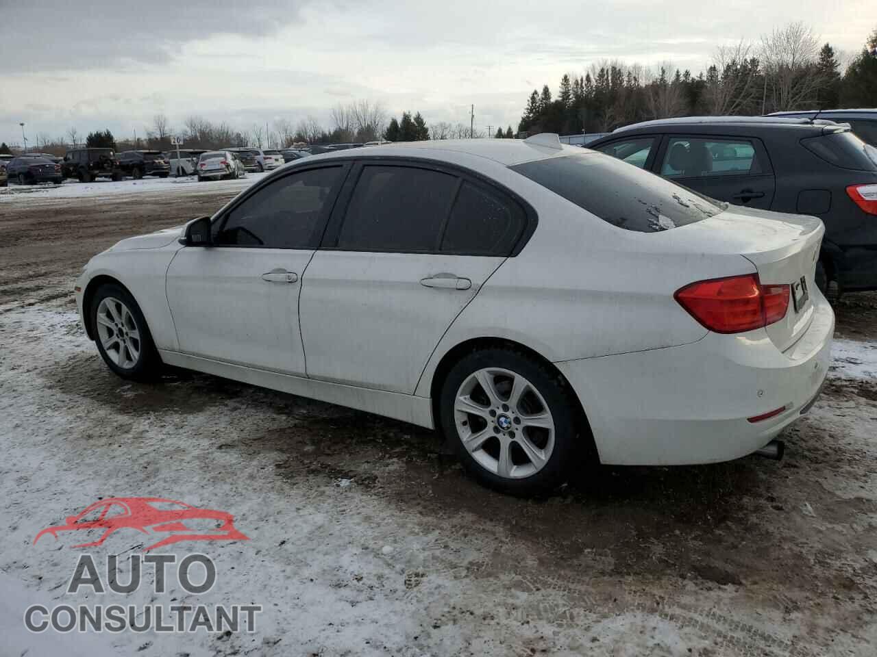 BMW 3 SERIES 2012 - WBA3B1C59CF460907